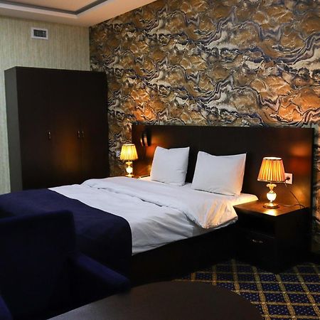 Kristal Inn Hotel Baku Bagian luar foto