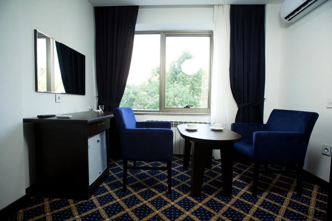 Kristal Inn Hotel Baku Bagian luar foto