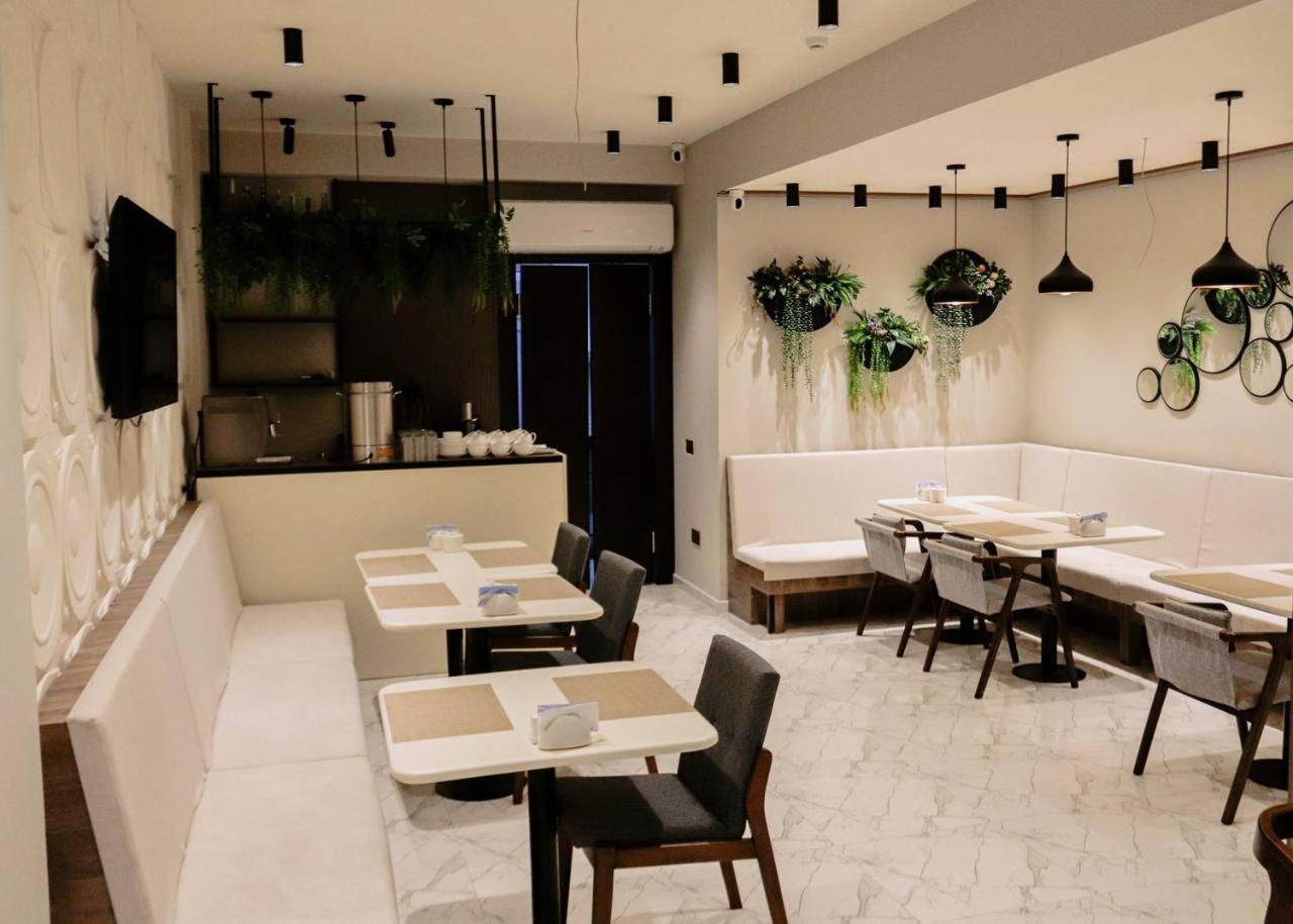 Kristal Inn Hotel Baku Bagian luar foto