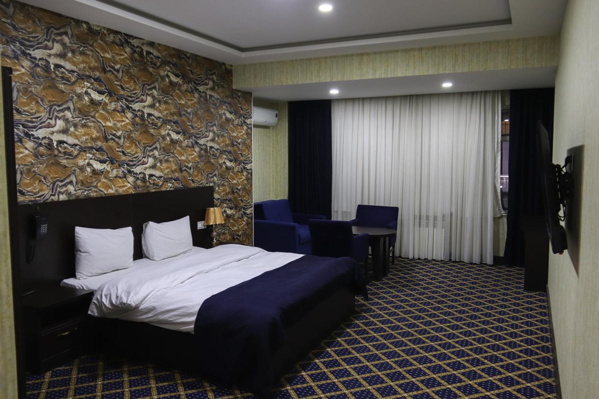 Kristal Inn Hotel Baku Bagian luar foto