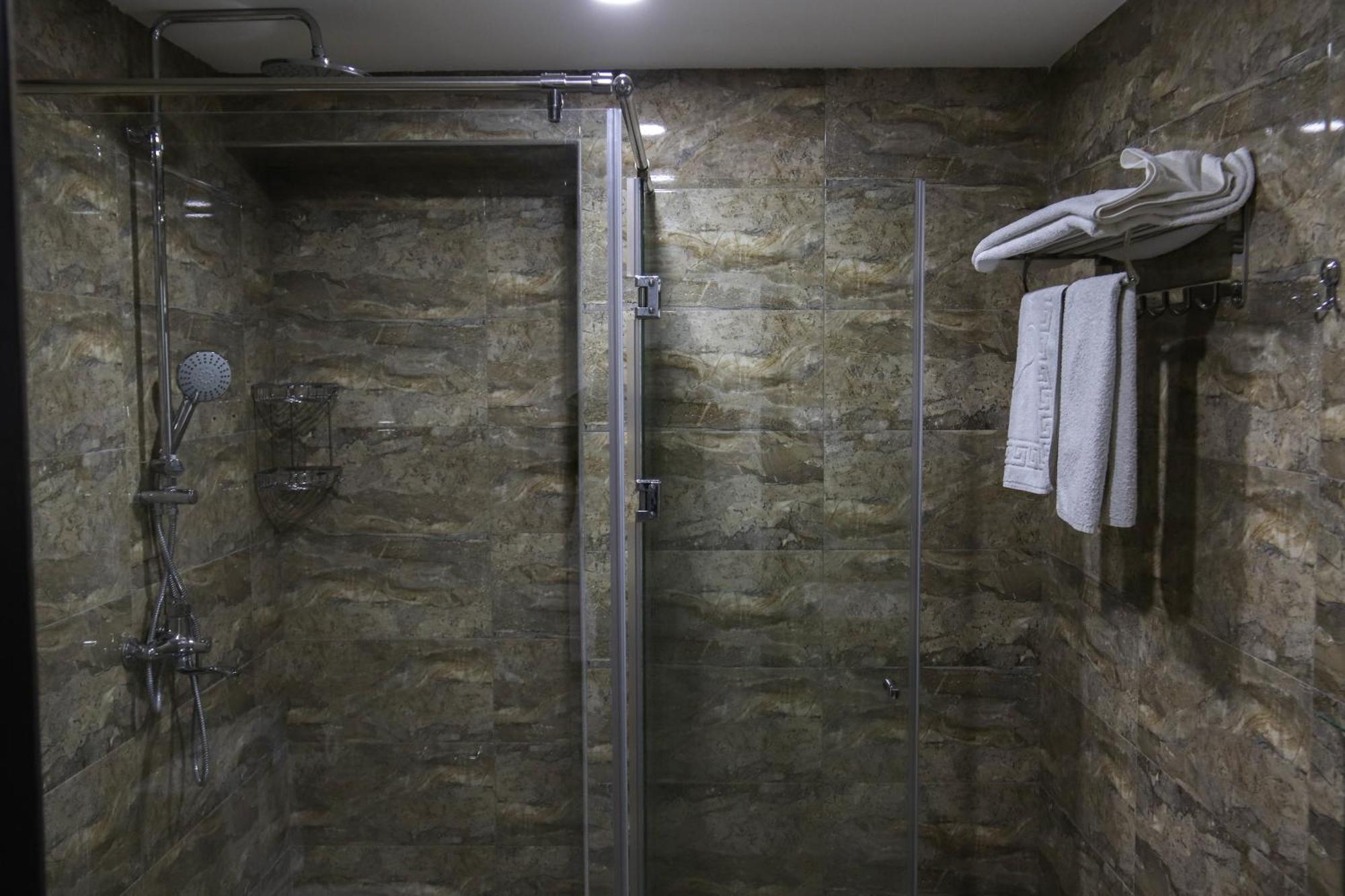 Kristal Inn Hotel Baku Bagian luar foto