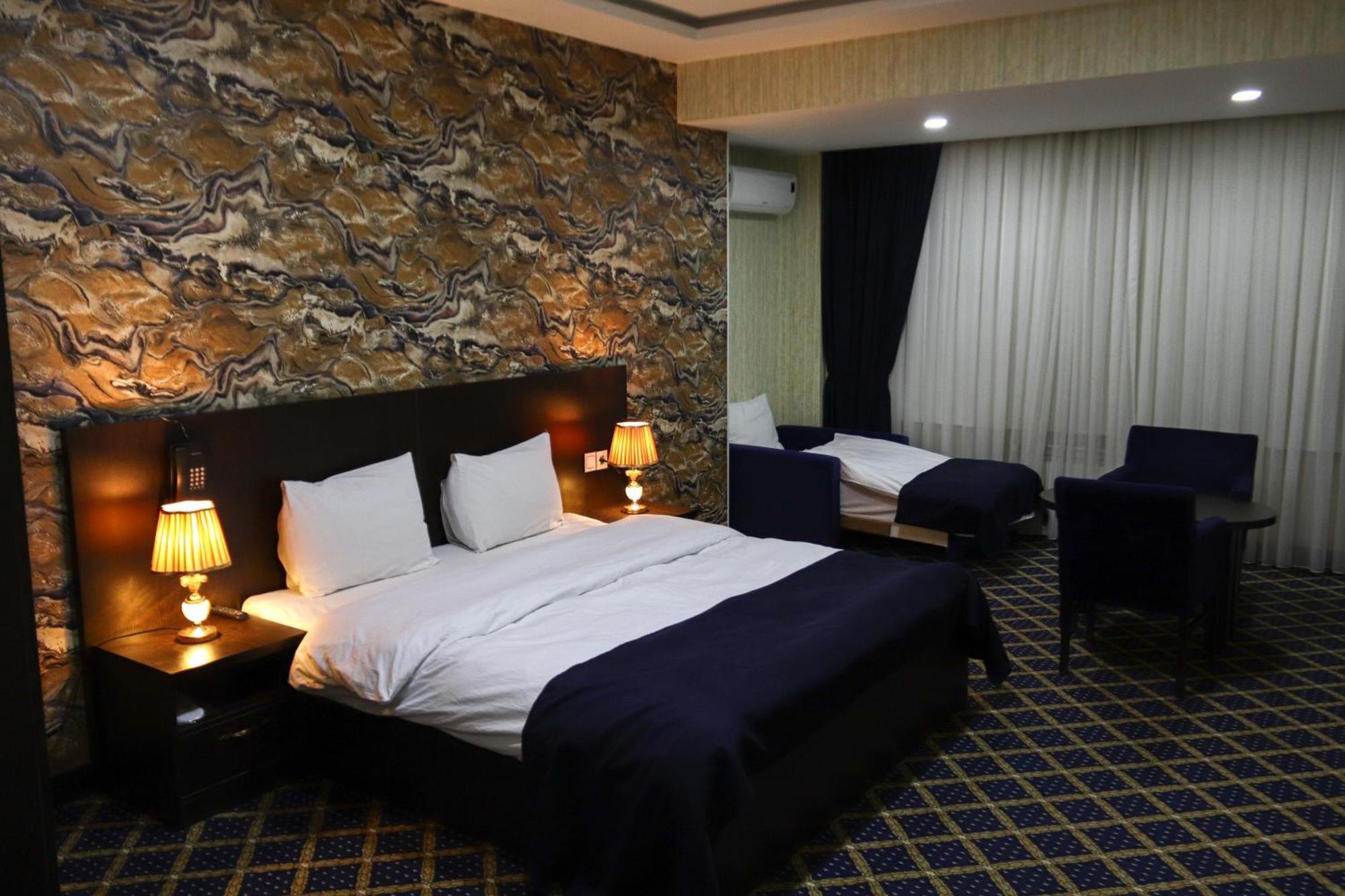 Kristal Inn Hotel Baku Bagian luar foto